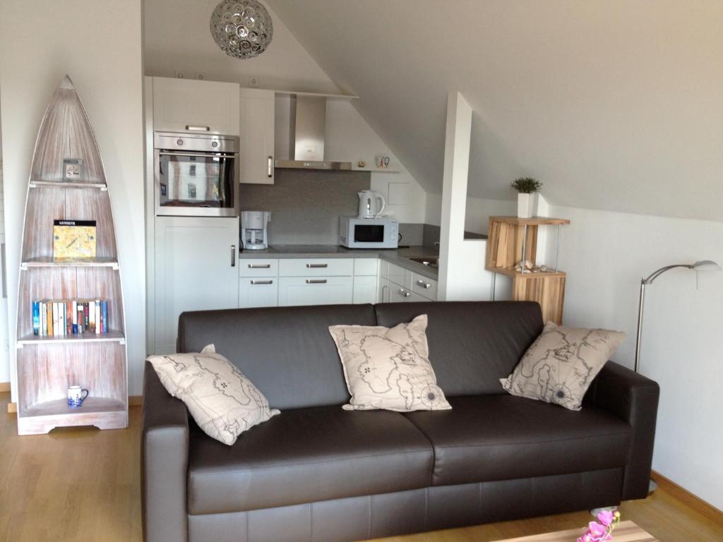 Pier One mit Balkon & Parkplatz - barrierefrei - ABC244 room 3